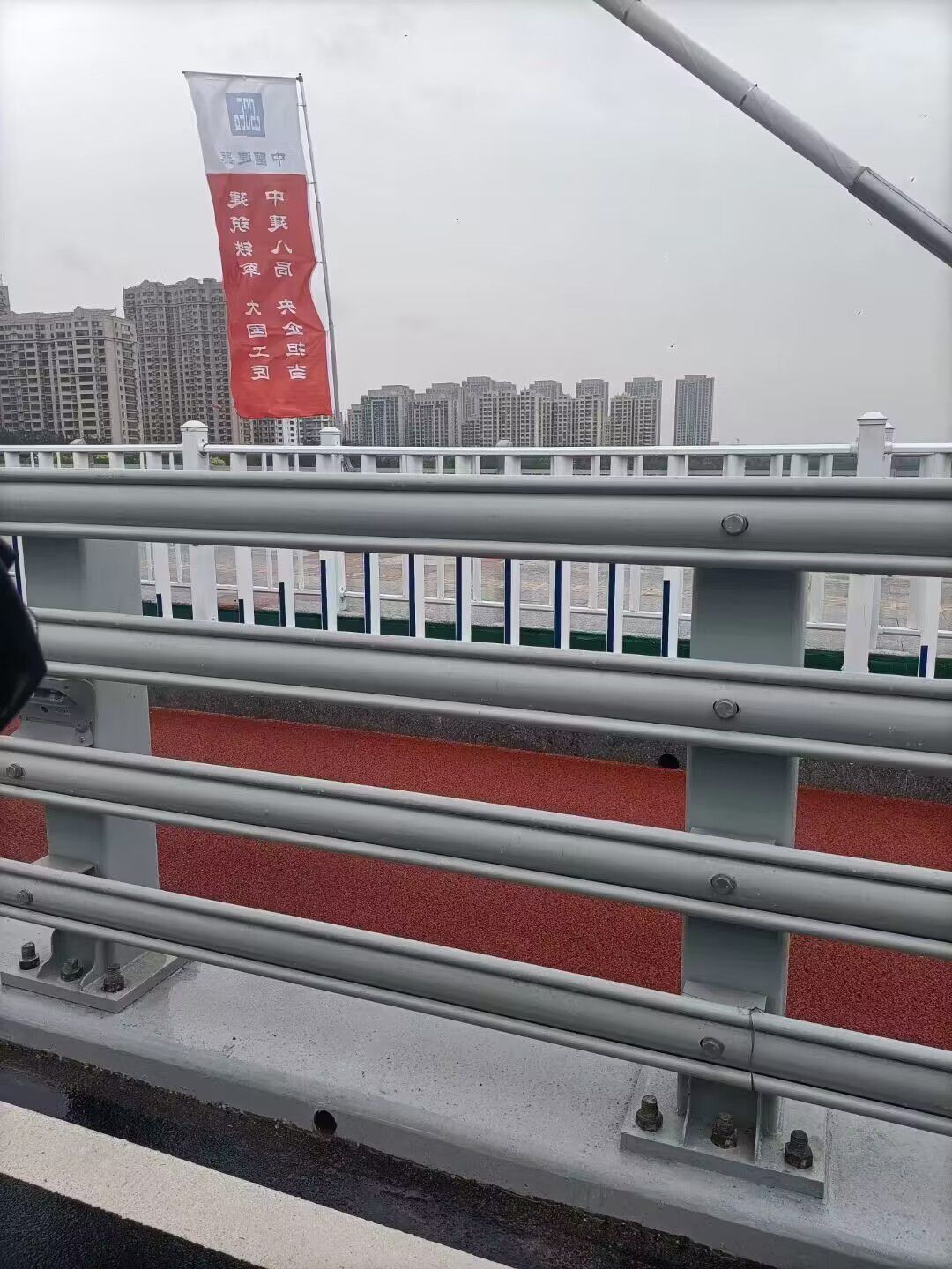 环波梁桥梁护栏